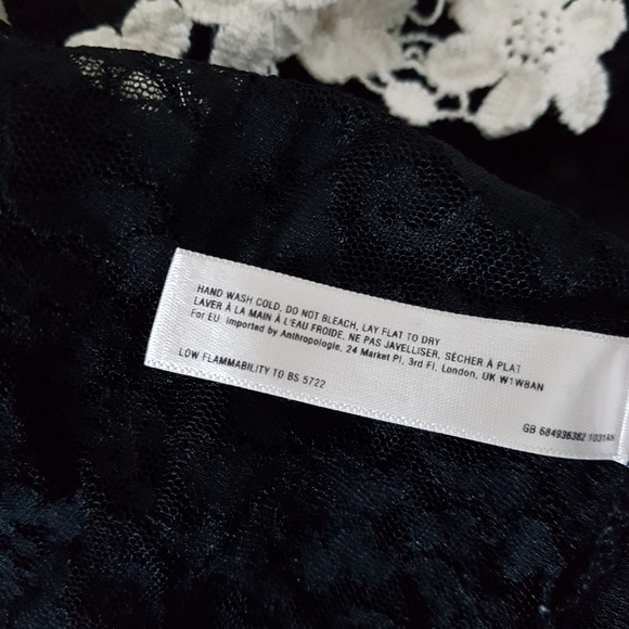 Lace Peter Pan Collar Sleeveless Shirt - Picture 5 of 7